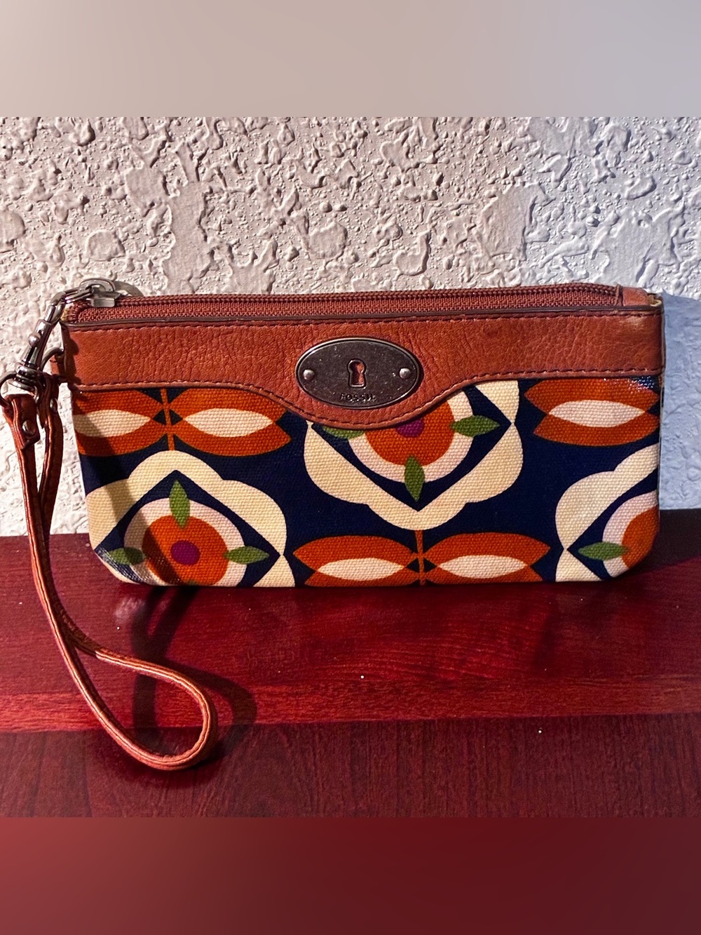 Fossil Key Per Navy Orange Floral Pattern Leather-Trim Wristlet